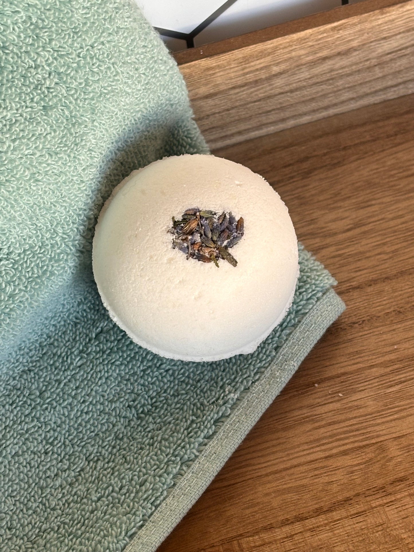 Vanilla Lavender Medium Bath Bomb
